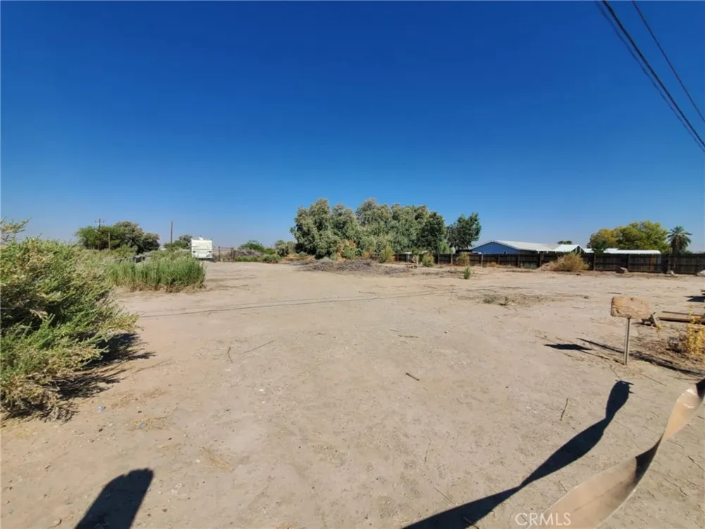 14983 S Neighbours Boulevard Blythe, CA 92225