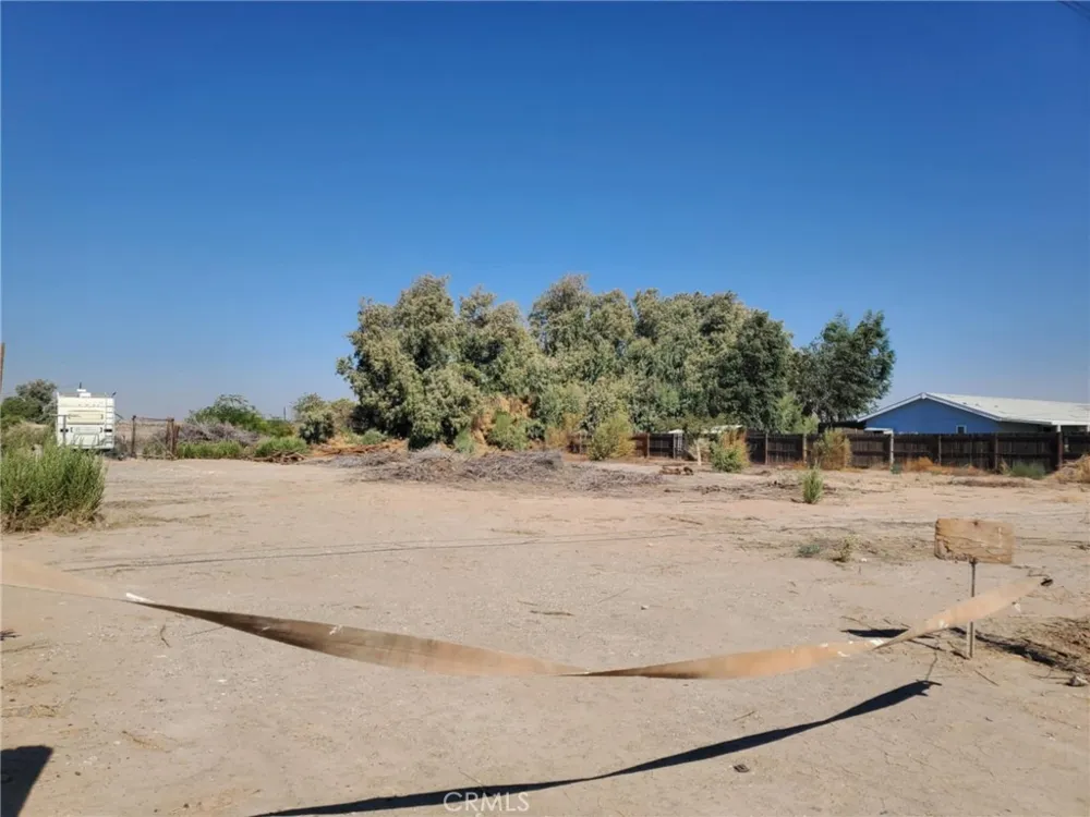 14983 S Neighbours Boulevard Blythe, CA 92225