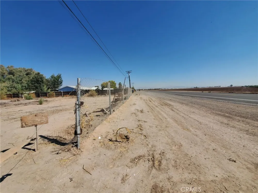 14983 S Neighbours Boulevard Blythe, CA 92225