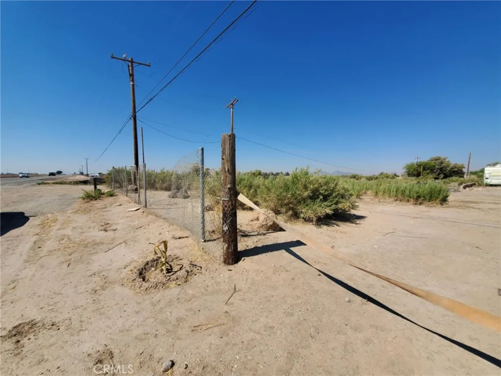 14983 S Neighbours Boulevard Blythe, CA 92225