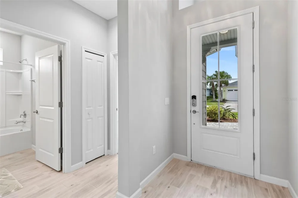 586 LOST SHAKER WAY Daytona Beach, FL 32124