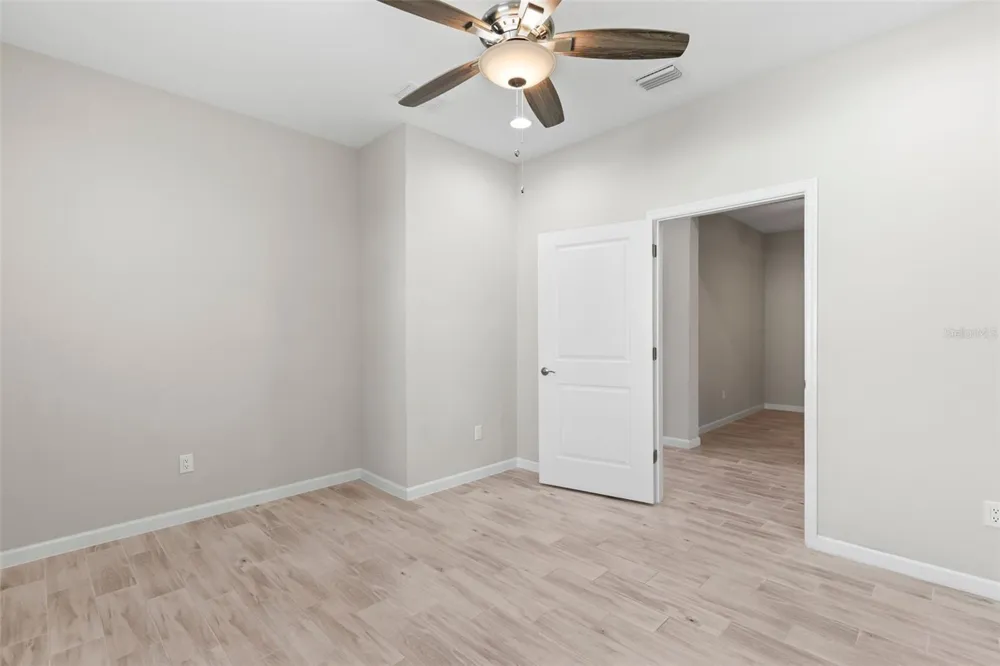 586 LOST SHAKER WAY Daytona Beach, FL 32124