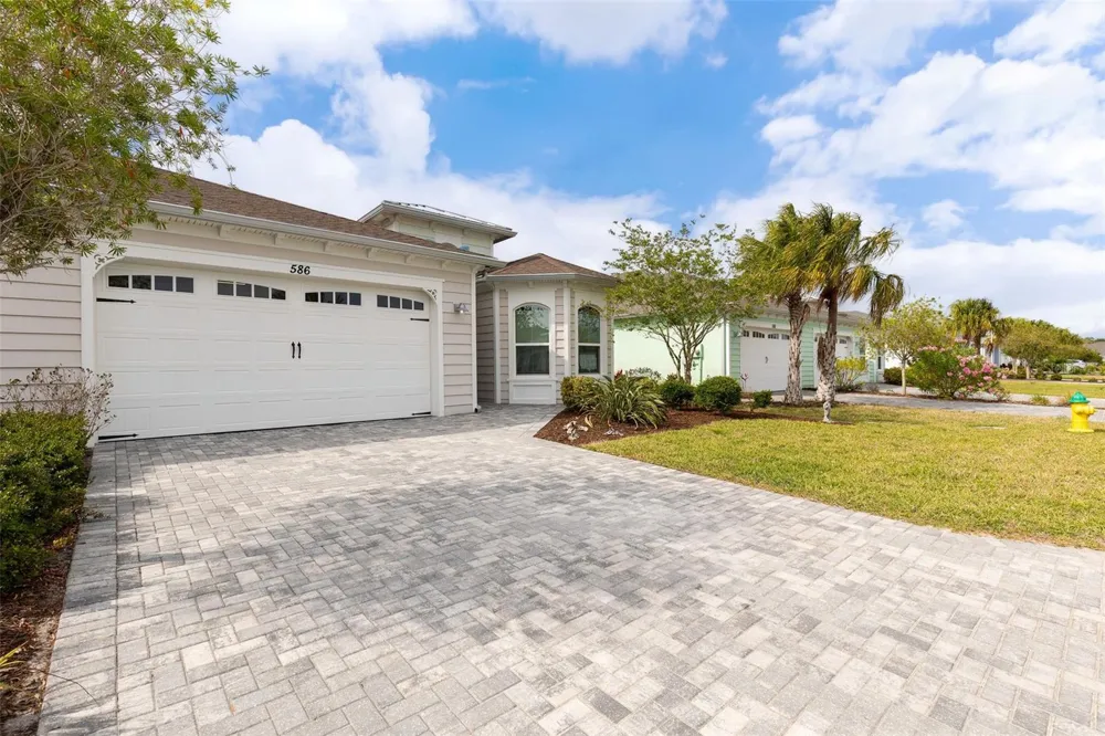 586 LOST SHAKER WAY Daytona Beach, FL 32124