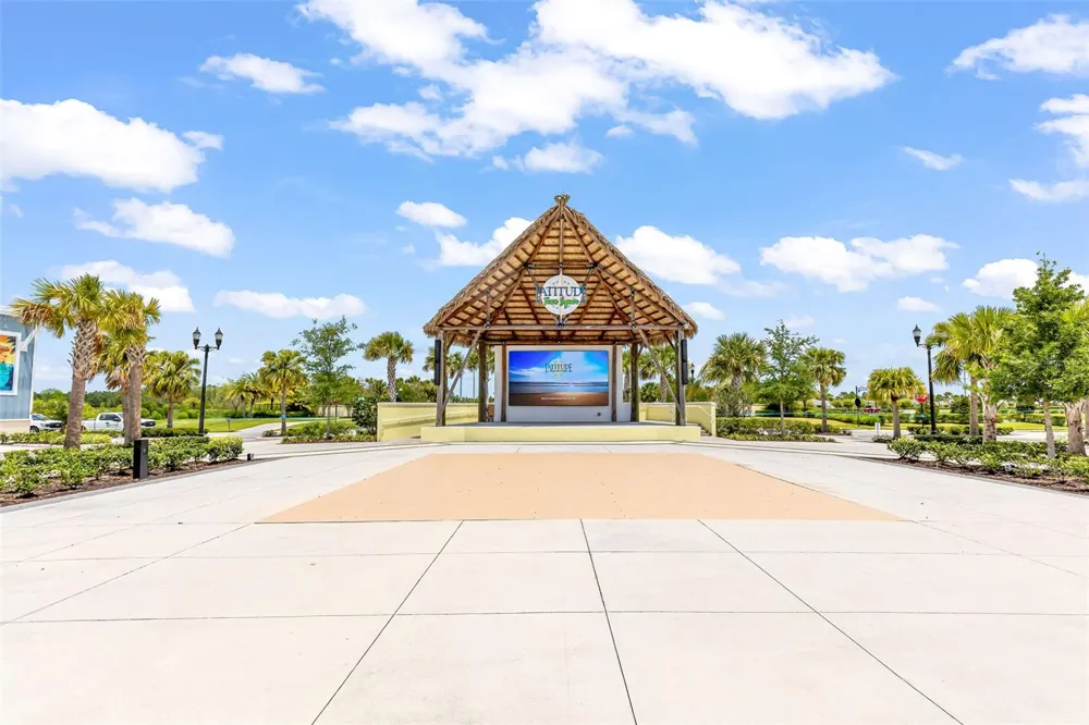 586 LOST SHAKER WAY Daytona Beach, FL 32124