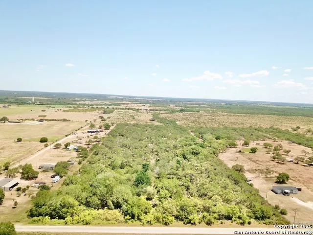 5440 Tabberer Poteet, TX 78065