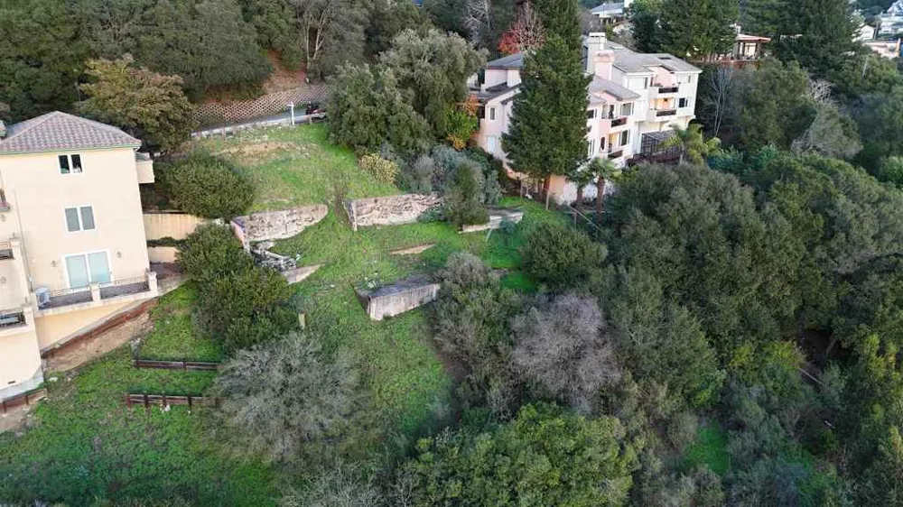 142 Gravatt Dr Berkeley, CA 94705