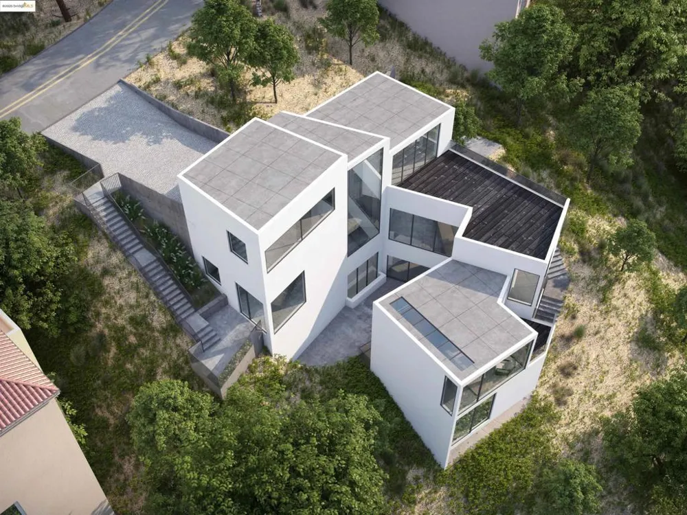 142 Gravatt Dr Berkeley, CA 94705