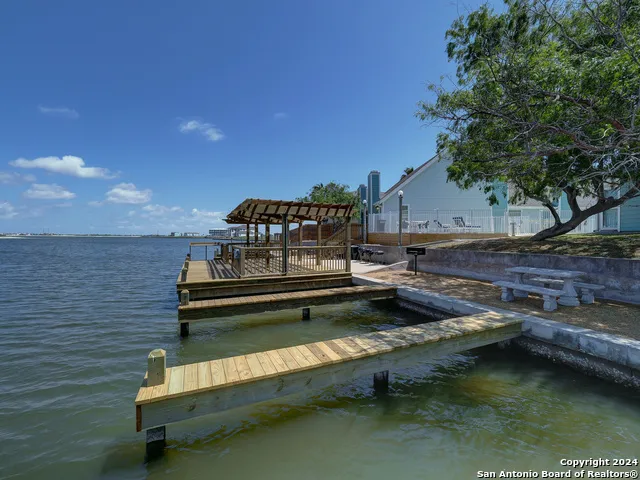 15201 Leeward #B6 Corpus Christi, TX 78418