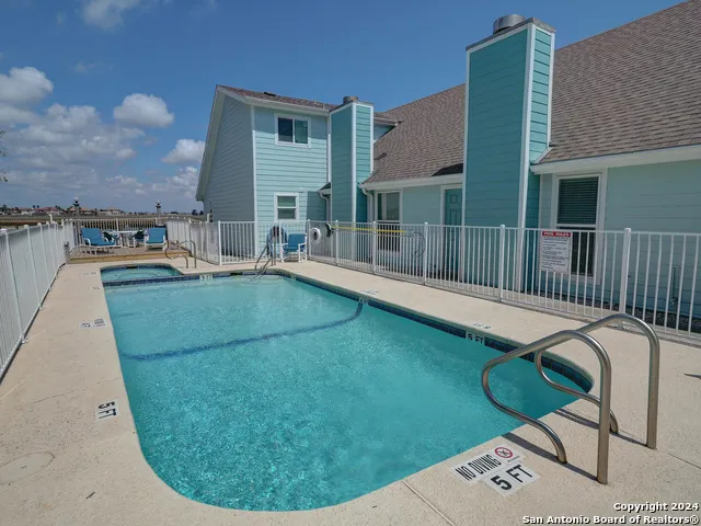 15201 Leeward #B6 Corpus Christi, TX 78418