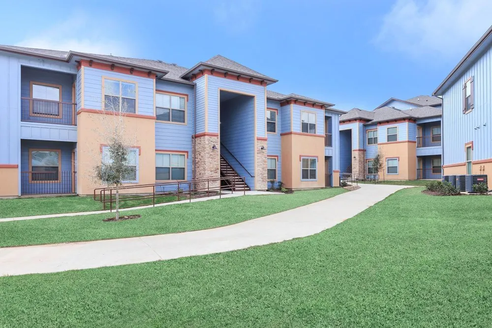 8501 Casa Verde Road #20 Laredo, TX 78041