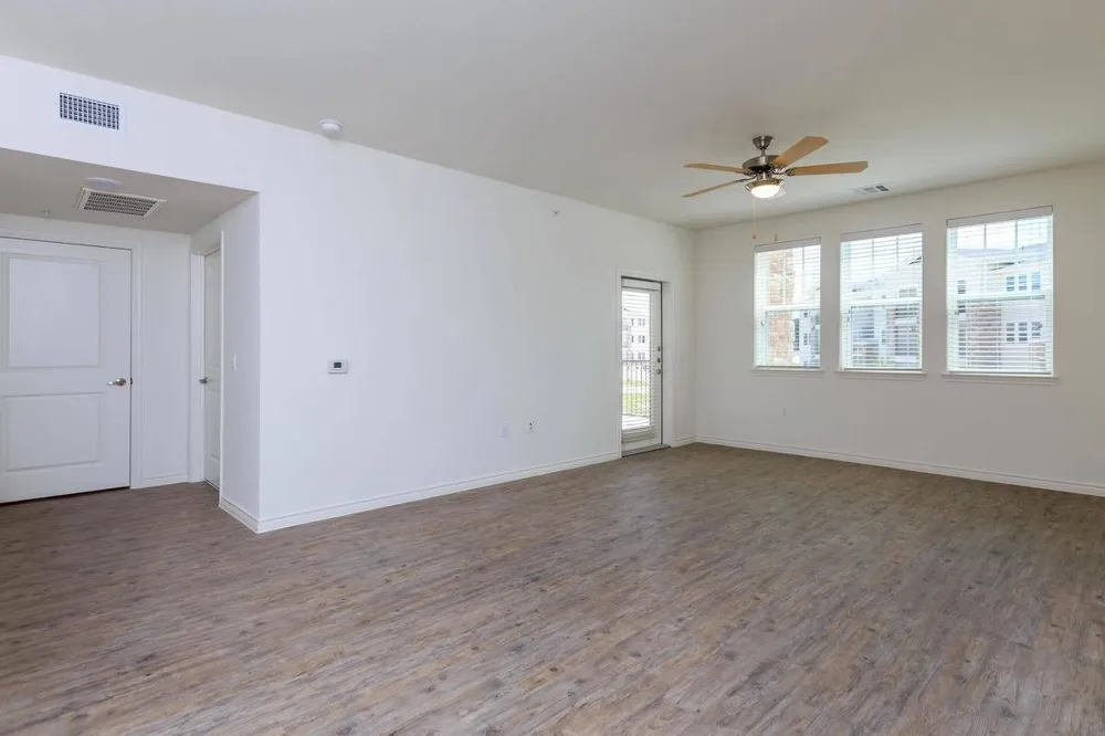 4100 N Parkdale Drive #144 Denison, TX 75020