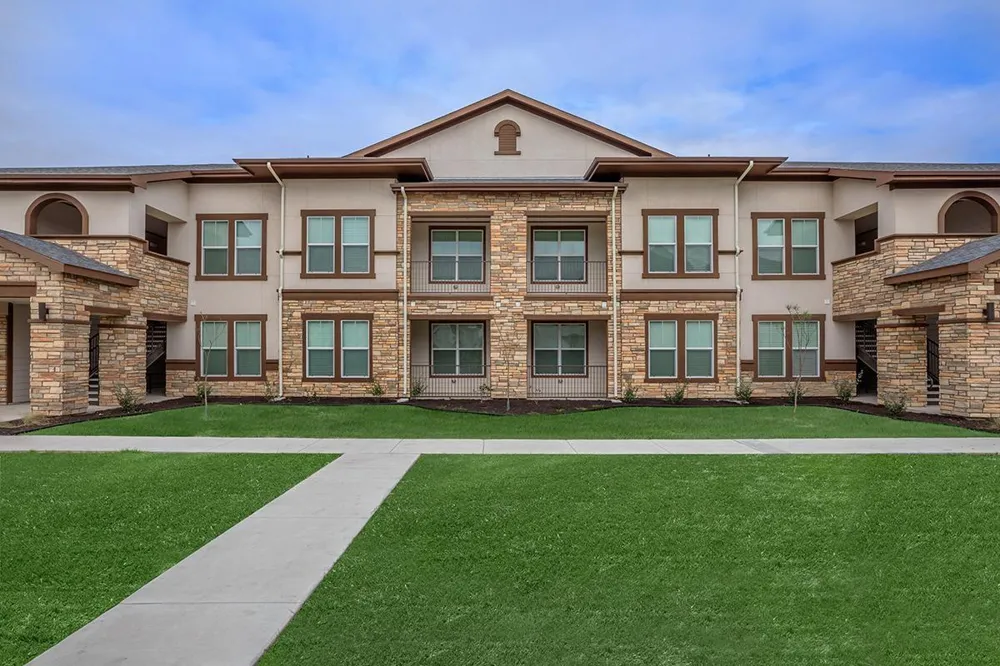 2132 E Wisconsin Road #128 Edinburg, TX 78542