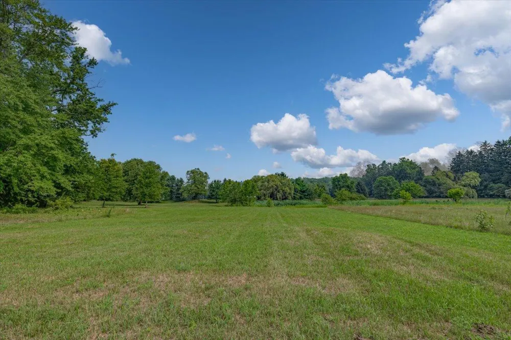 19839 Witt Road Three Oaks, MI 49128
