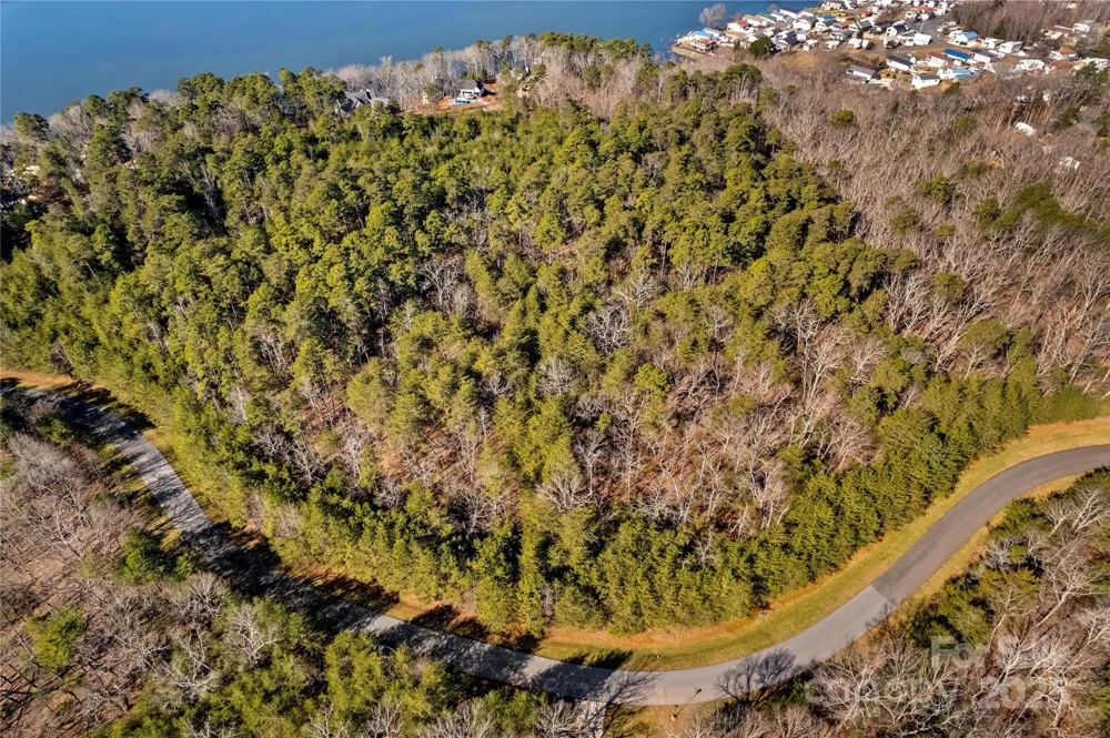 642 Whisper Lake Drive New London, NC 28127