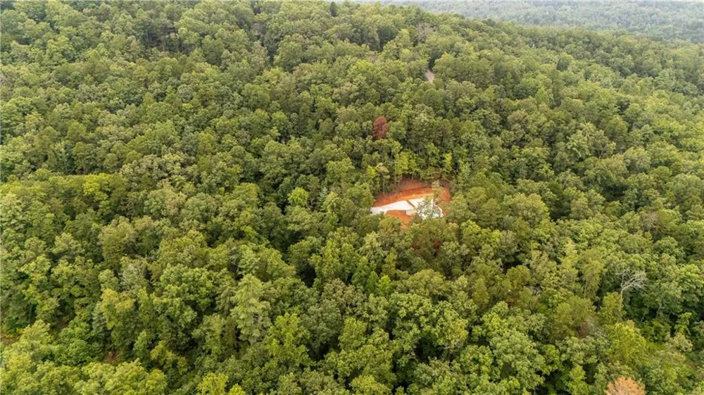 11094 Old 441 S Lakemont, GA 30552
