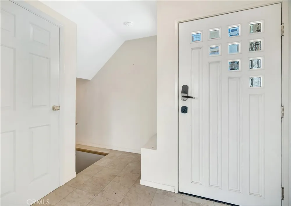 22011 Callado Way Topanga, CA 90290