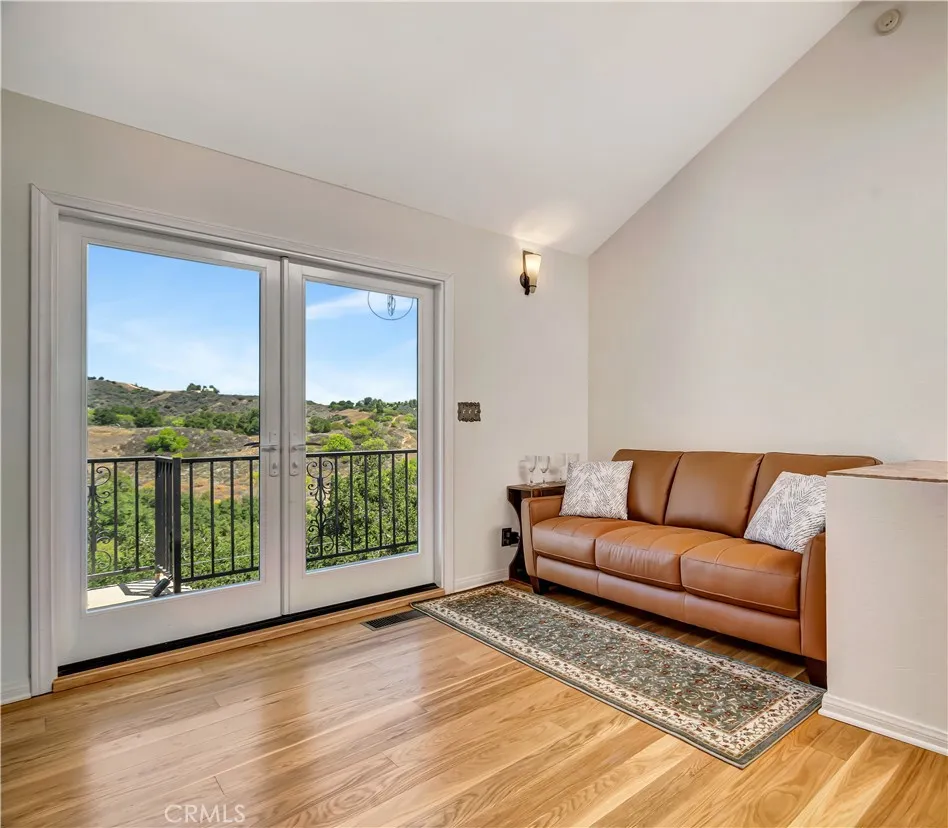 22011 Callado Way Topanga, CA 90290