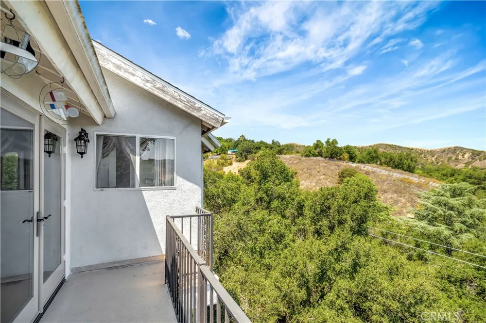 22011 Callado Way Topanga, CA 90290