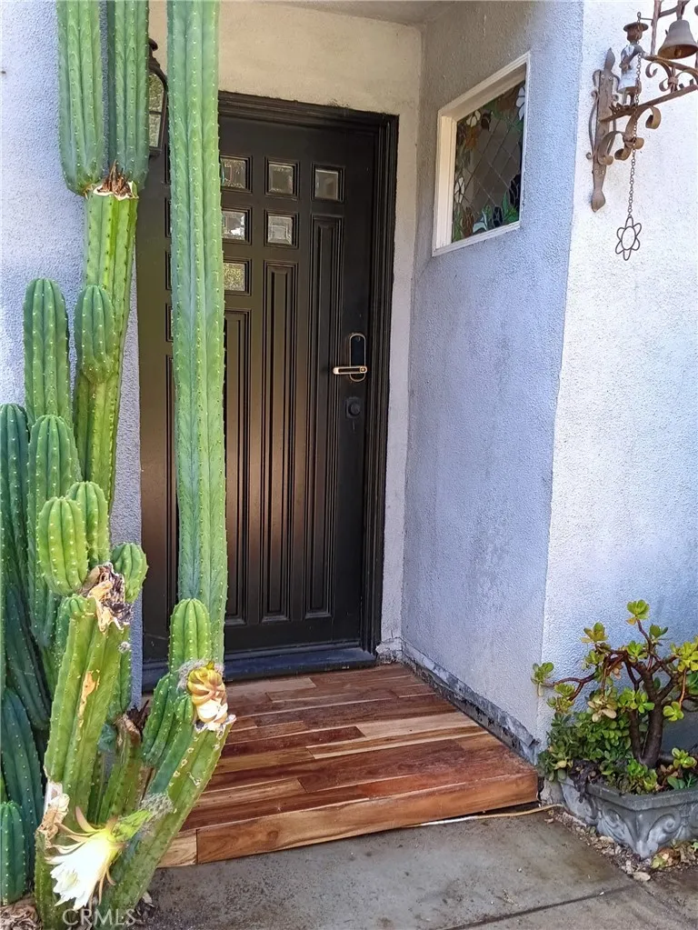 22011 Callado Way Topanga, CA 90290