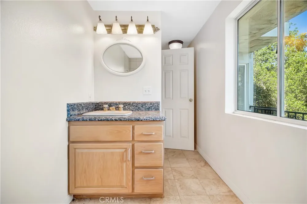 22011 Callado Way Topanga, CA 90290