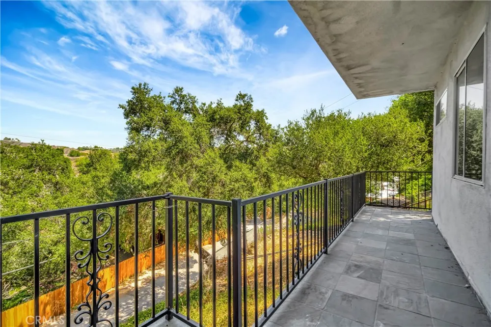 22011 Callado Way Topanga, CA 90290