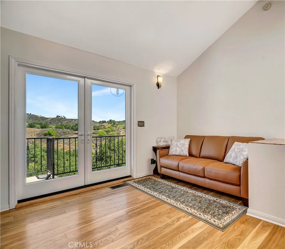 22011 Callado Way Topanga, CA 90290