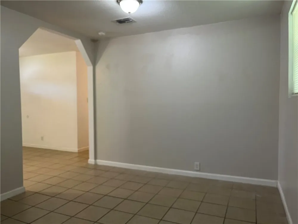 629 Lopez Street Taft, TX 78390