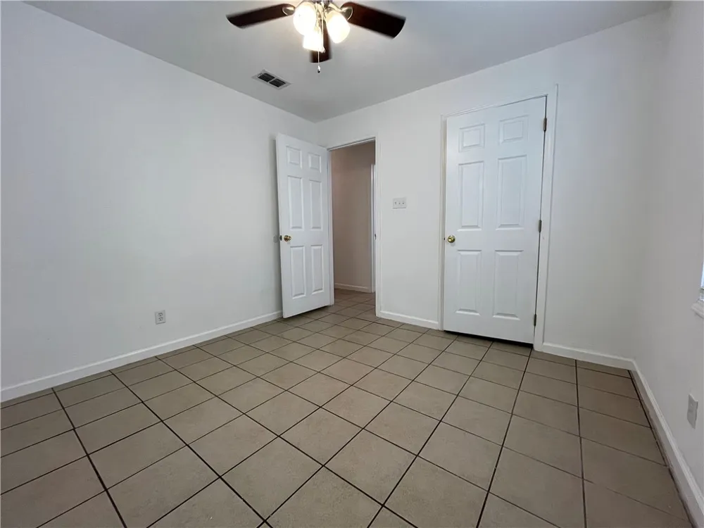 629 Lopez Street Taft, TX 78390