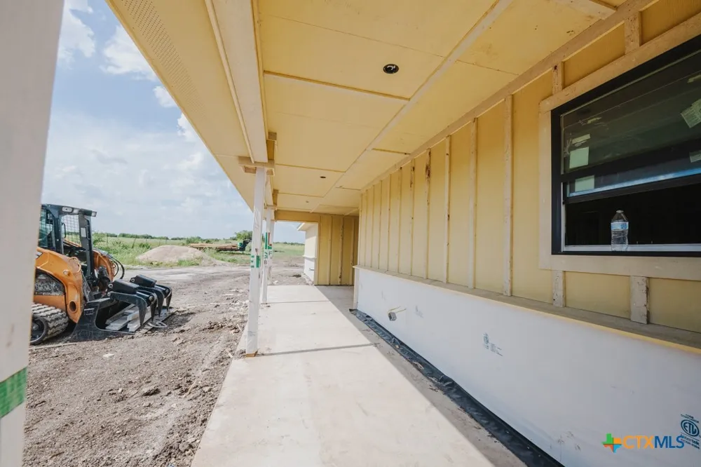 1313 Red Rock Road Hewitt, TX 76643