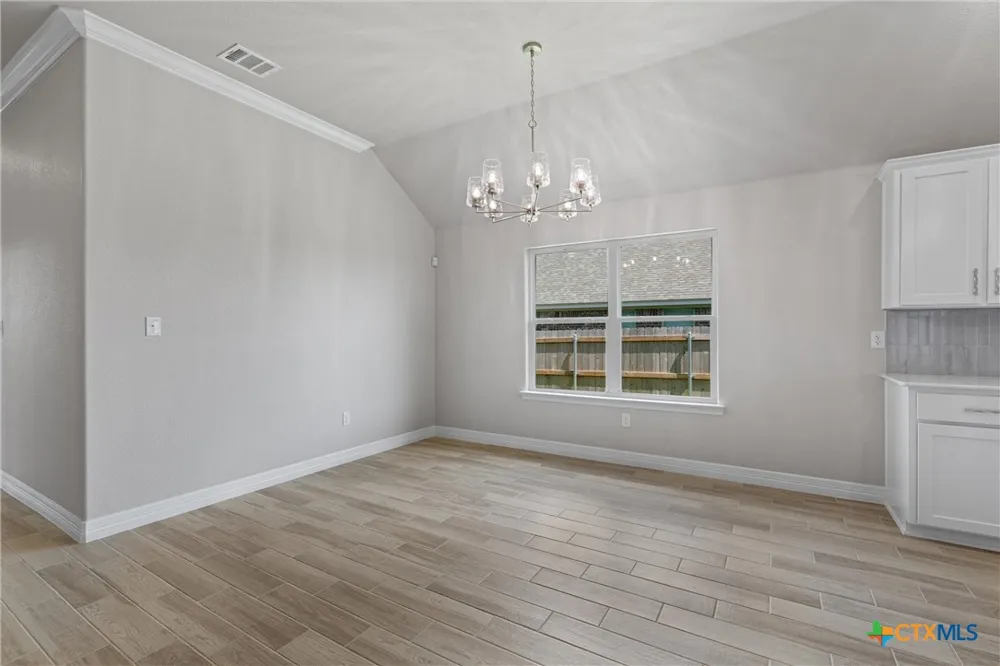 1313 Red Rock Road Hewitt, TX 76643