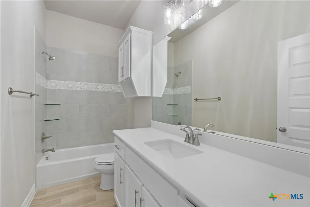 1313 Red Rock Road Hewitt, TX 76643