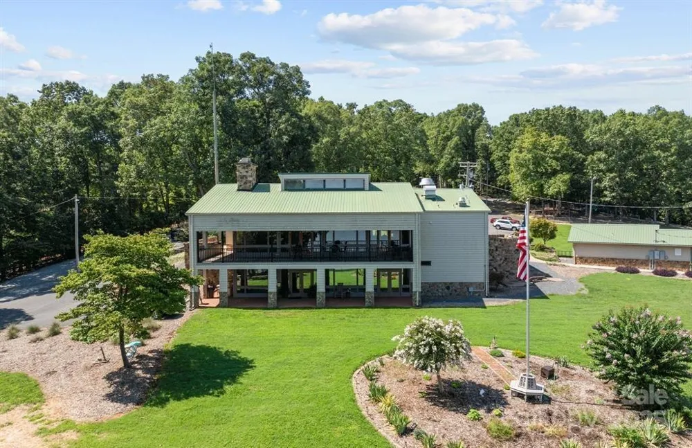 242 Creswell Road Mount Gilead, NC 27306