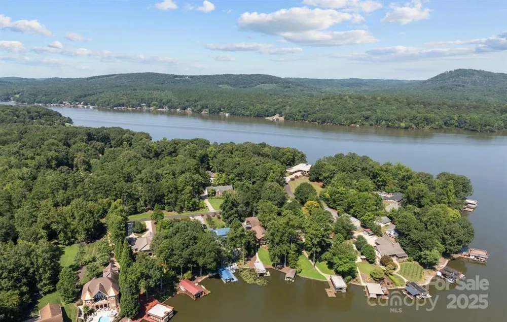 242 Creswell Road Mount Gilead, NC 27306