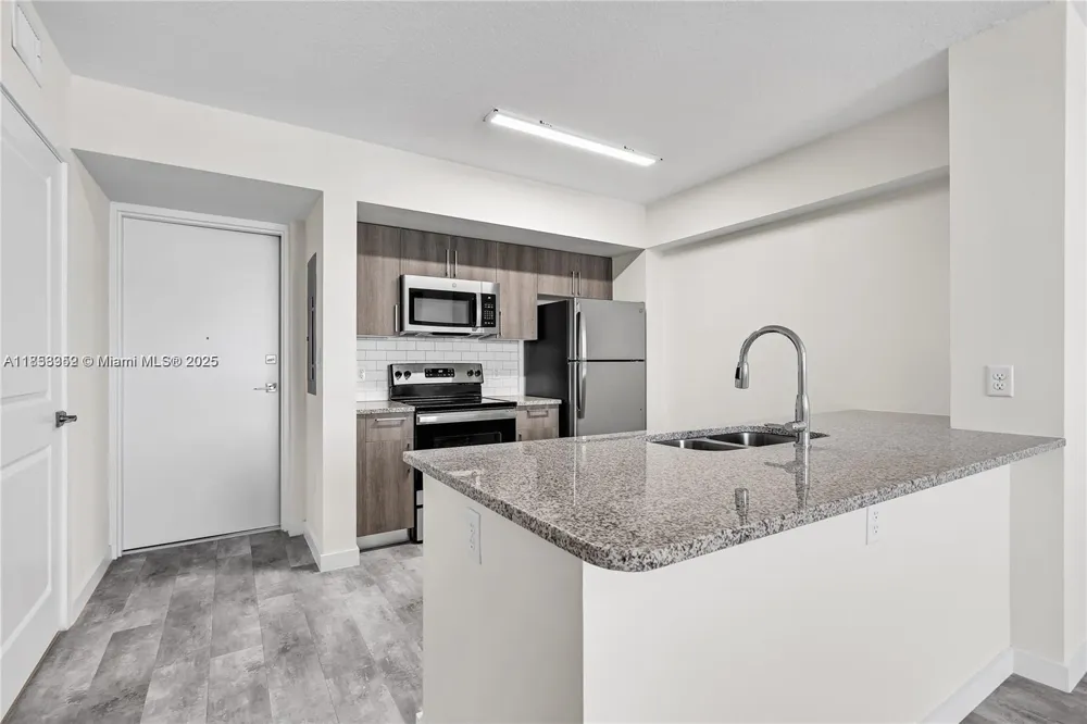 400 NW 112th Ave #718 Sweetwater, FL 33172