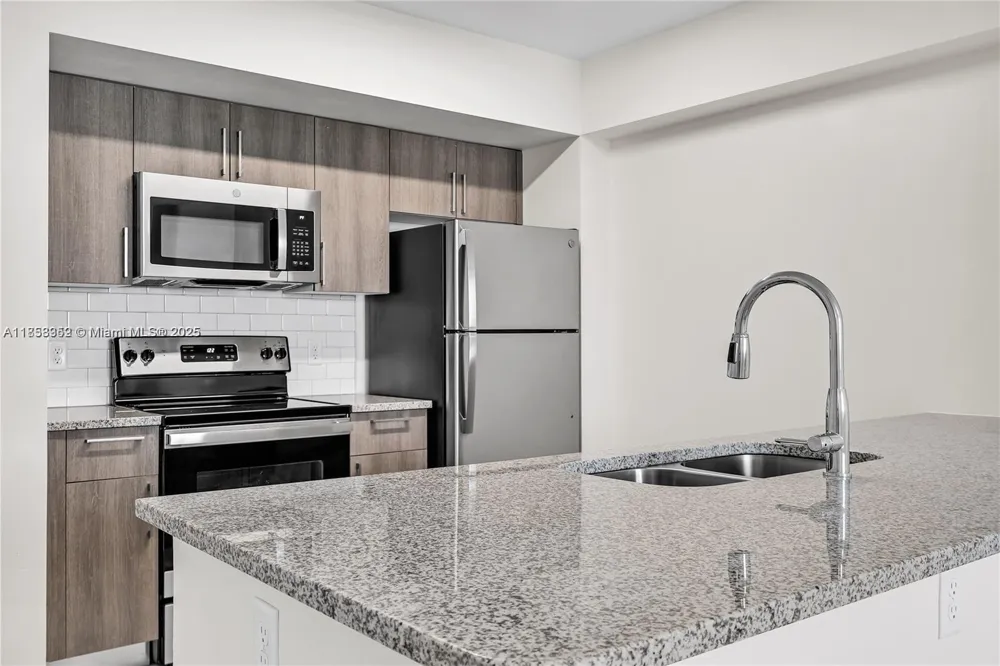 400 NW 112th Ave #718 Sweetwater, FL 33172