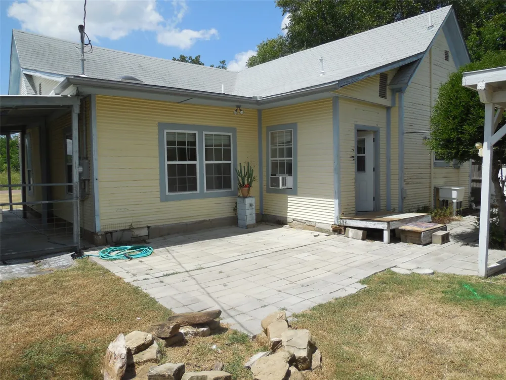 316 Mesquite Street Ranger, TX 76470