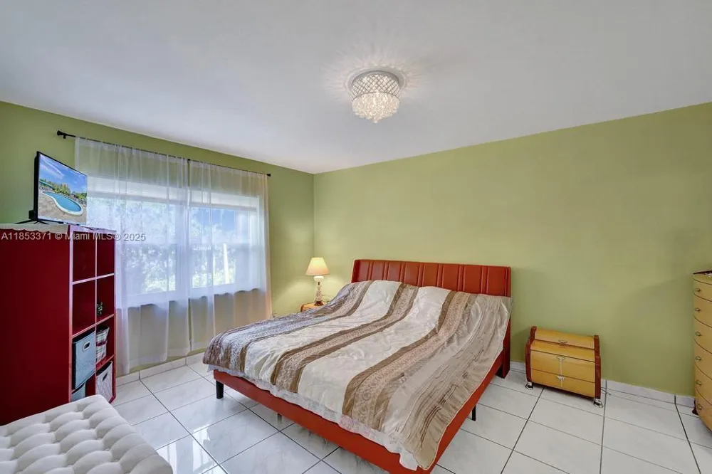 200 Diplomat Pkwy #423 Hallandale Beach, FL 33009