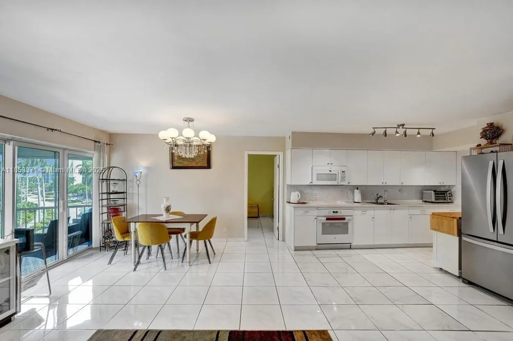 200 Diplomat Pkwy #423 Hallandale Beach, FL 33009