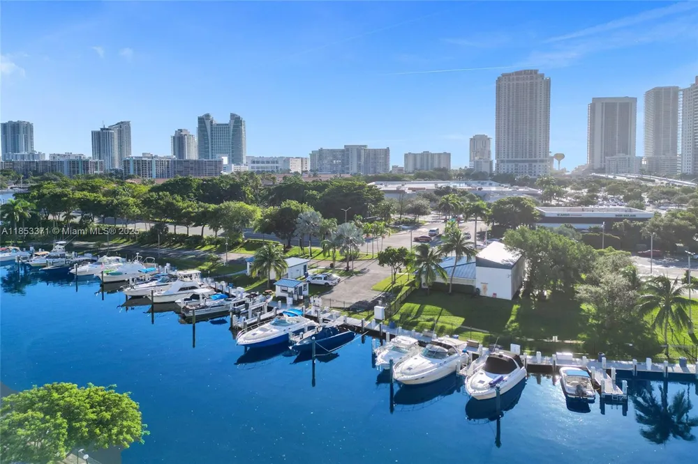 200 Diplomat Pkwy #423 Hallandale Beach, FL 33009