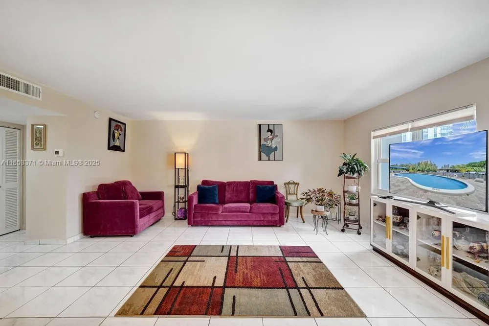 200 Diplomat Pkwy #423 Hallandale Beach, FL 33009