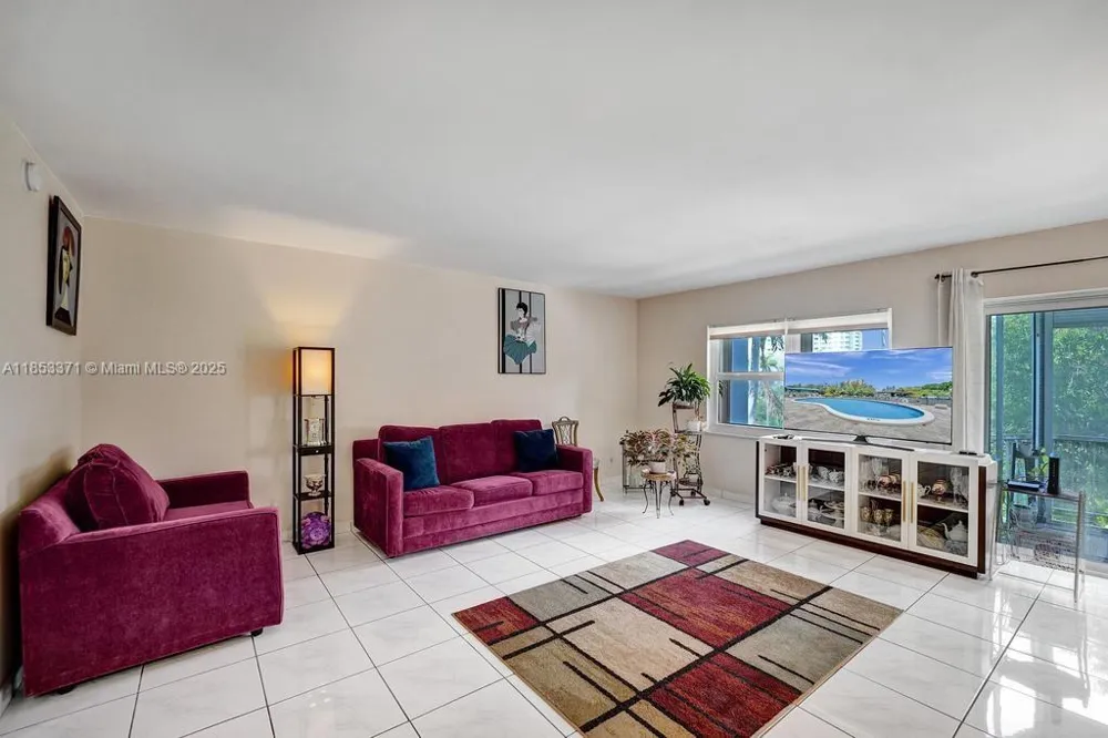 200 Diplomat Pkwy #423 Hallandale Beach, FL 33009