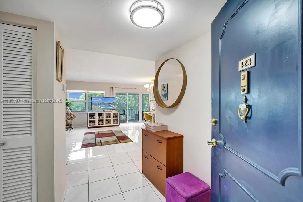 200 Diplomat Pkwy #423 Hallandale Beach, FL 33009