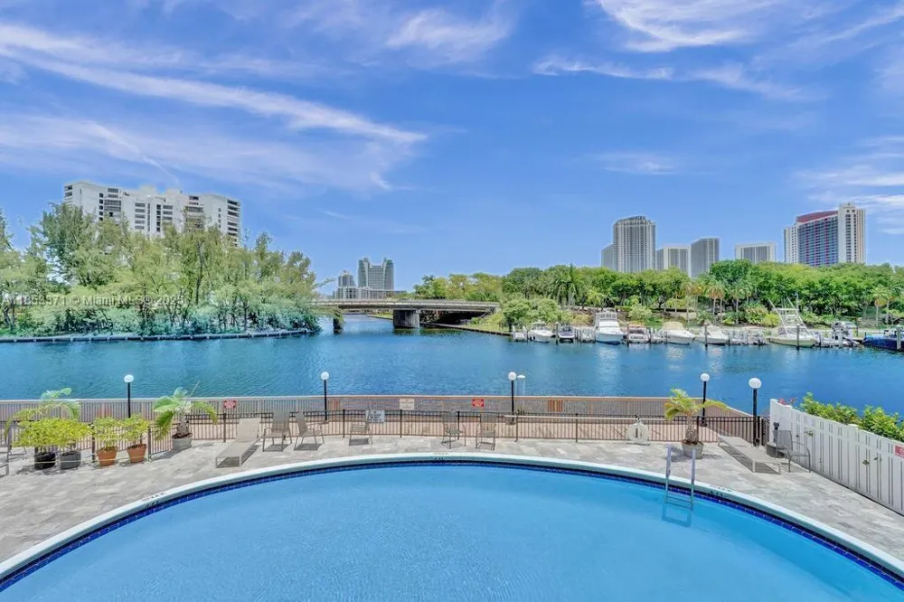 200 Diplomat Pkwy #423 Hallandale Beach, FL 33009