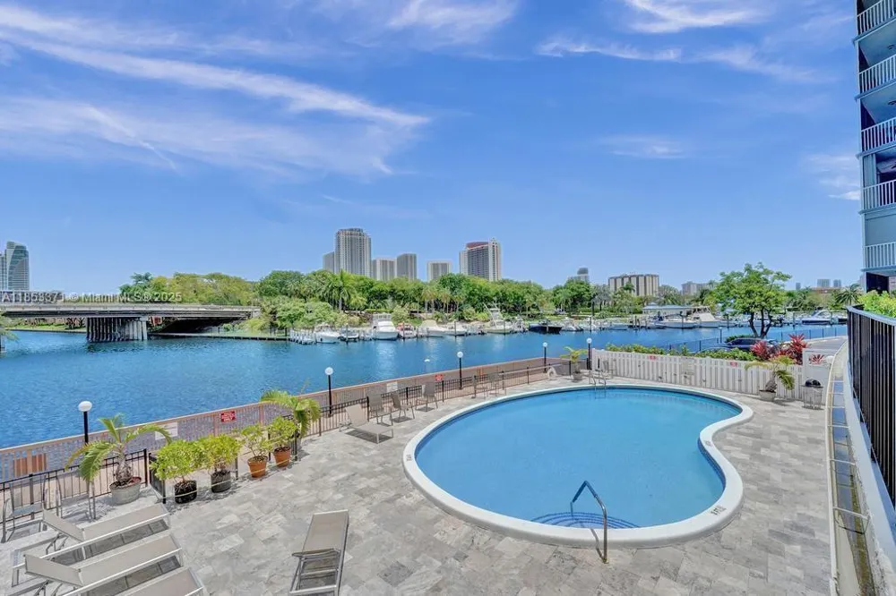 200 Diplomat Pkwy #423 Hallandale Beach, FL 33009