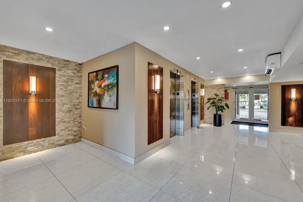 200 Diplomat Pkwy #423 Hallandale Beach, FL 33009