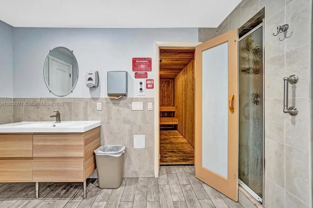 200 Diplomat Pkwy #423 Hallandale Beach, FL 33009
