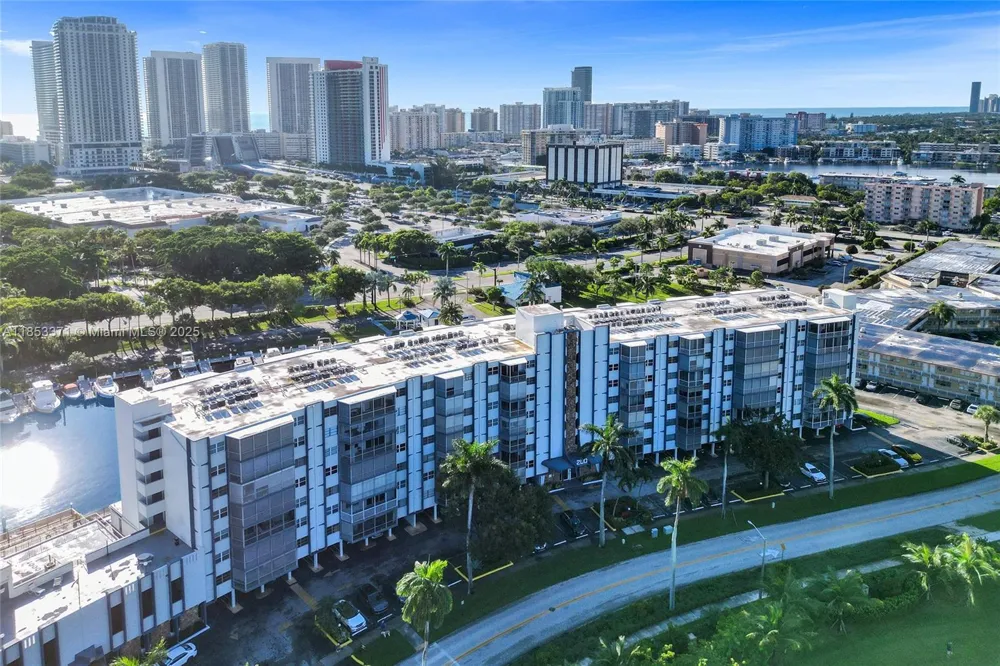 200 Diplomat Pkwy #423 Hallandale Beach, FL 33009