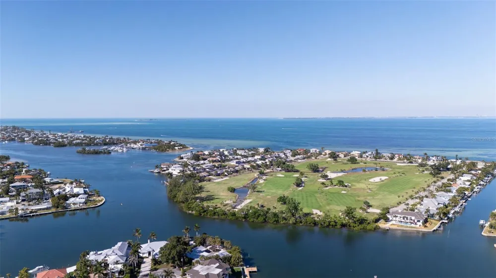 112 11TH STREET S Bradenton Beach, FL 34217