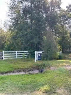 4607 Woodpeckers Grove