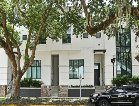 460 E JACKSON STREET #5